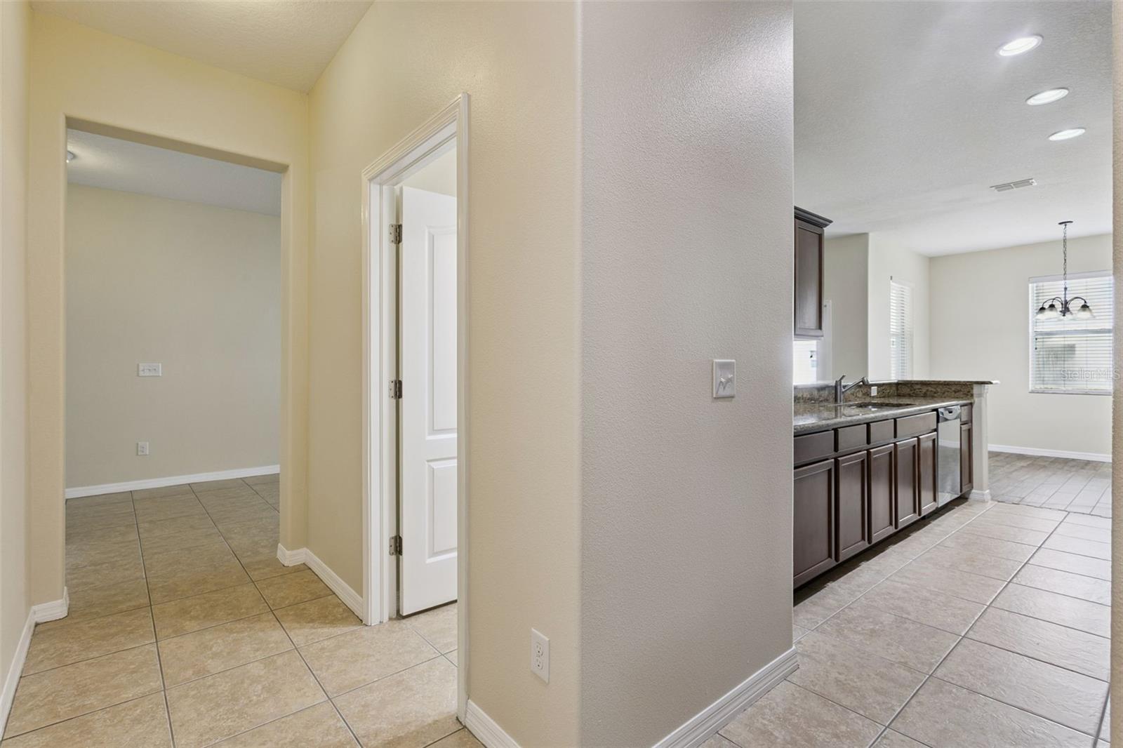 15515 Campden St Property Photo 15