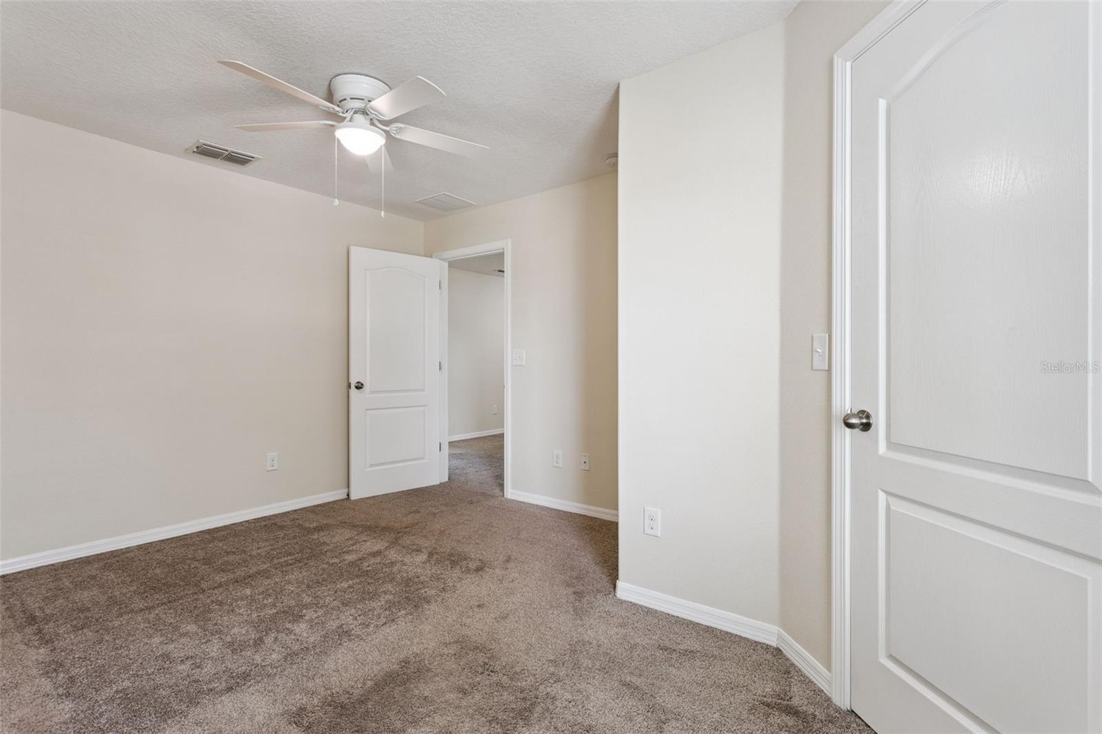 15515 Campden St Property Photo 30