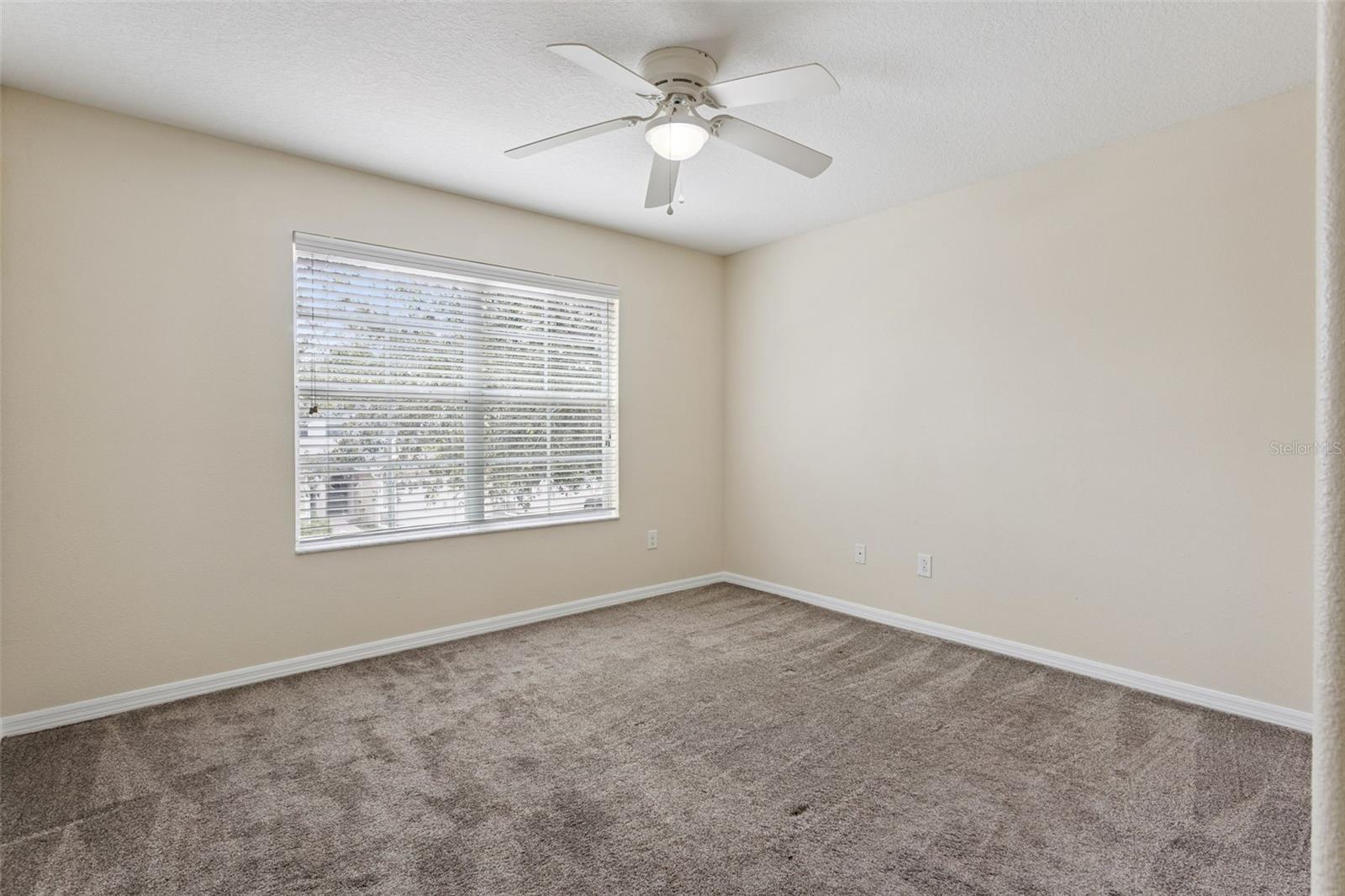 15515 Campden St Property Photo 34