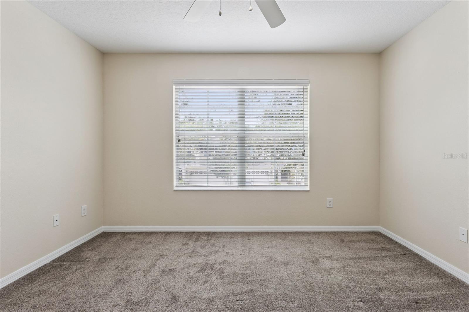 15515 Campden St Property Photo 36
