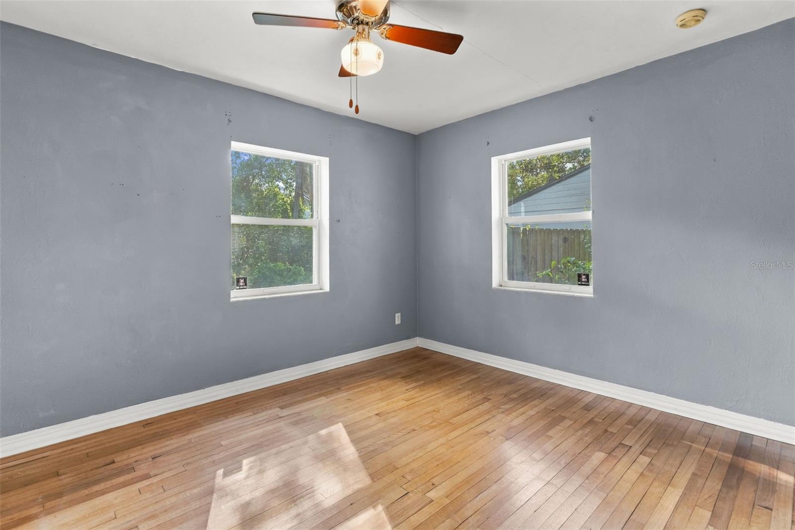 1409 N Westmoreland Dr Property Photo 15