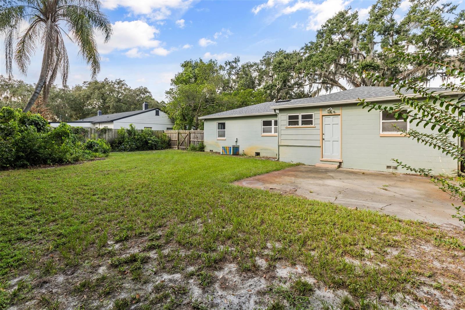 1409 N Westmoreland Dr Property Photo 21