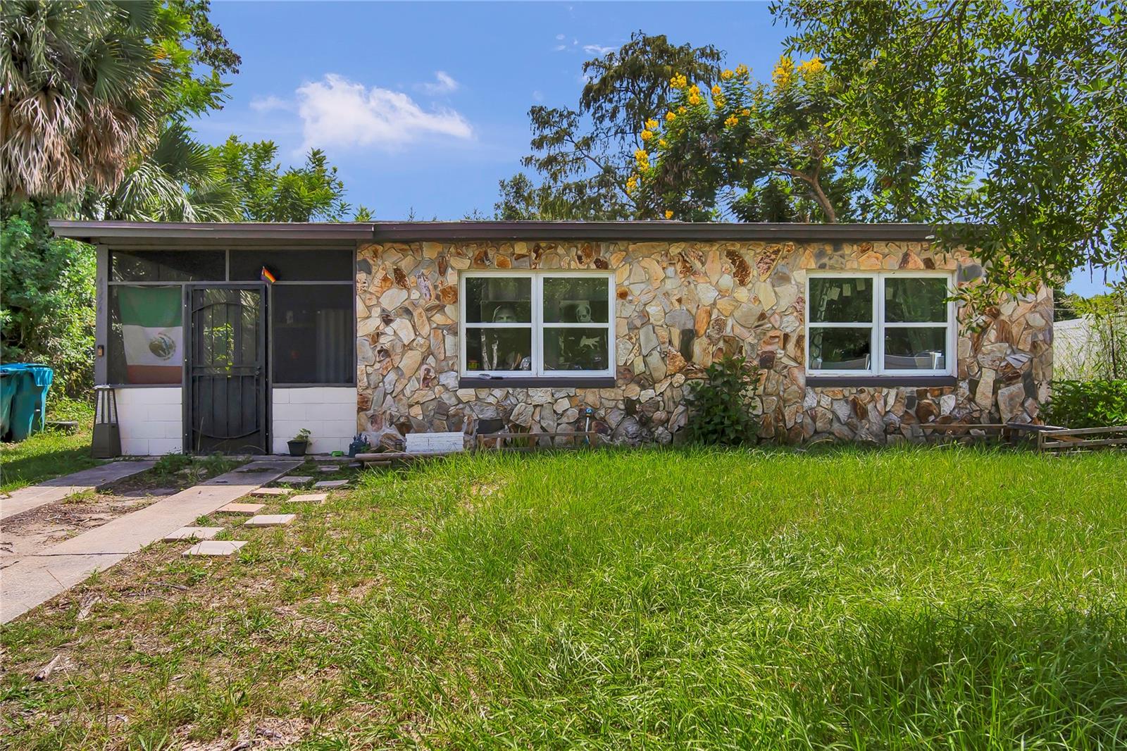 4324 Aetna Property Photo 1