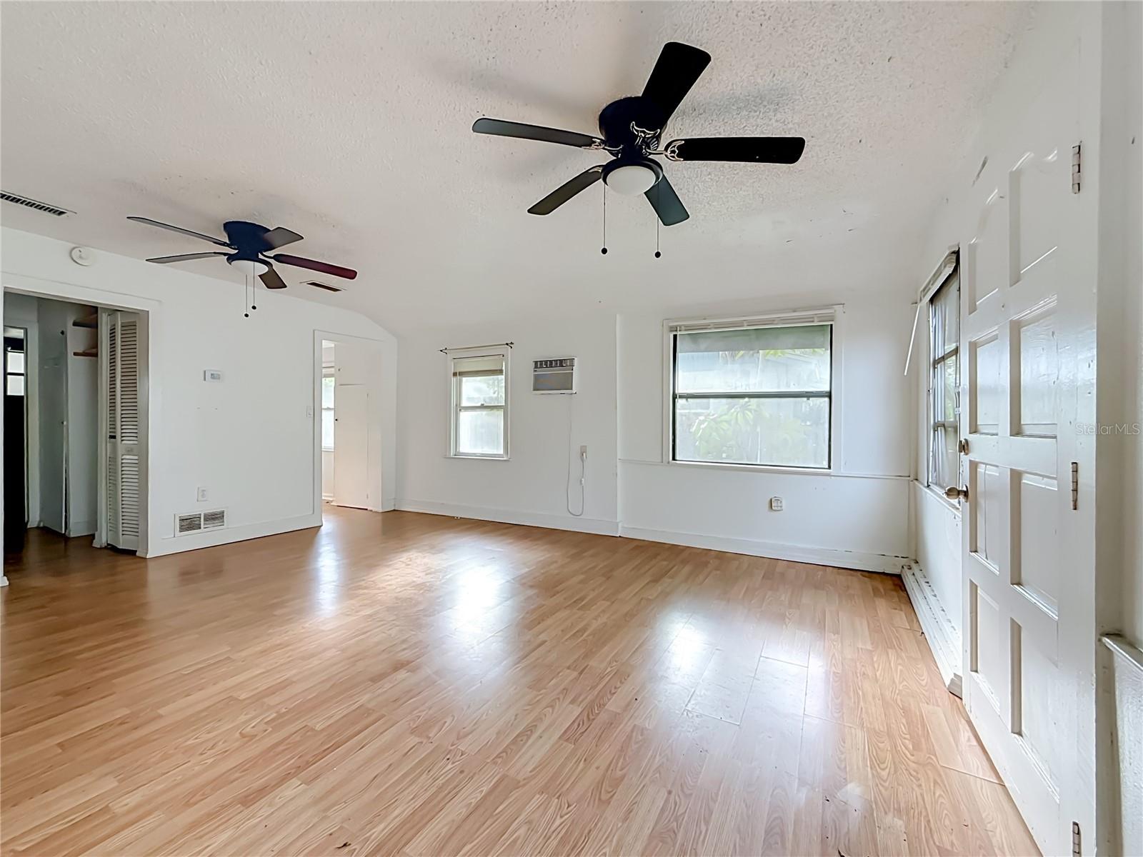 4519 Haines Rd N Property Photo 4