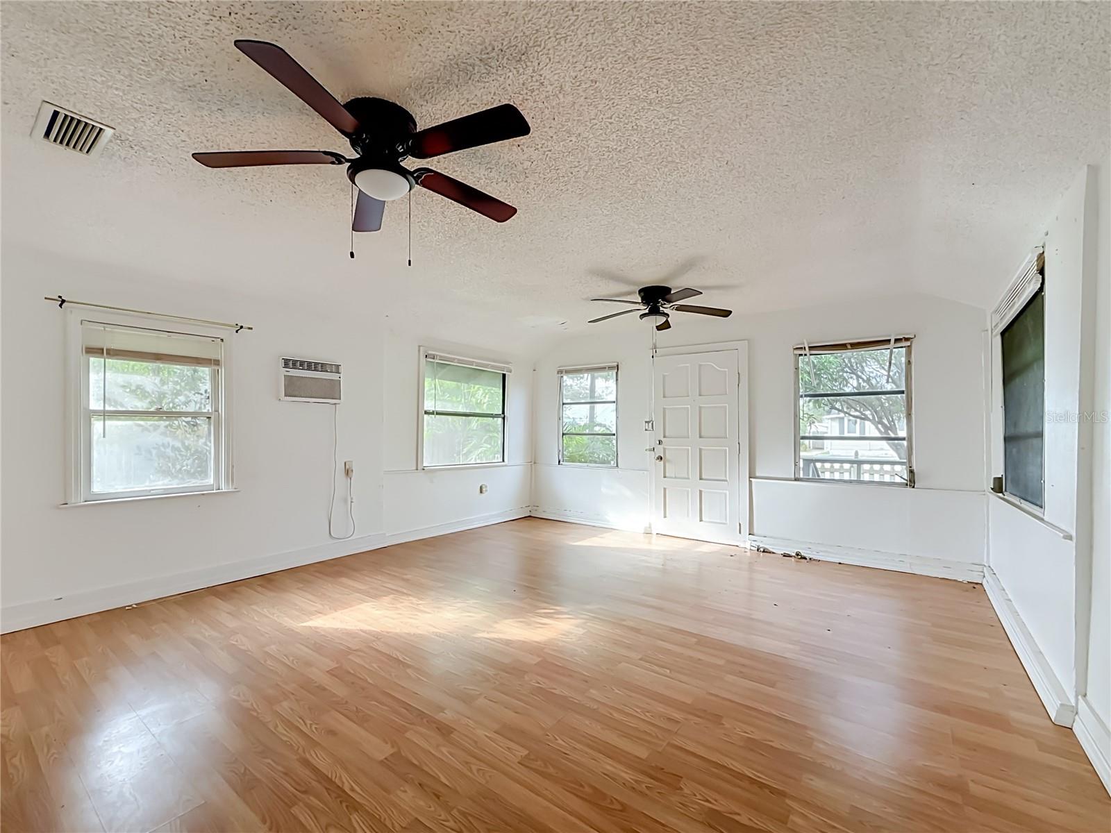 4519 Haines Rd N Property Photo 5