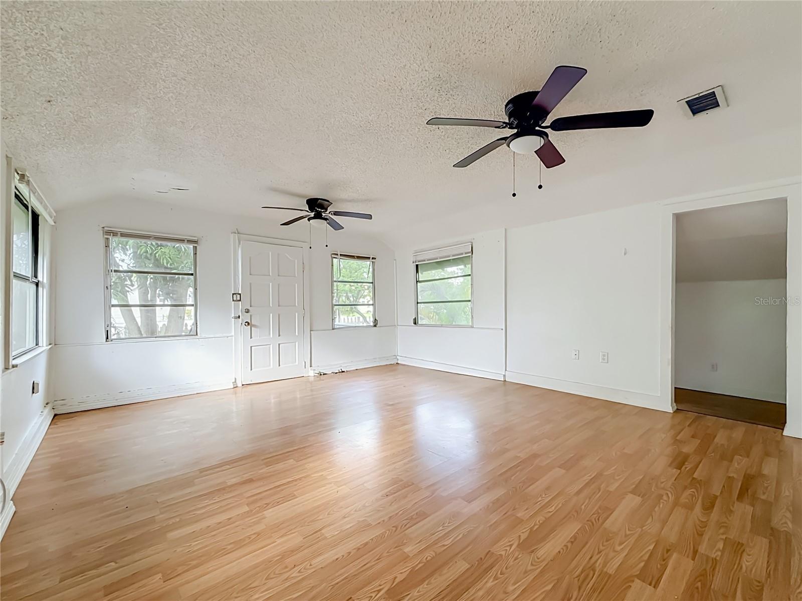 4519 Haines Rd N Property Photo 6