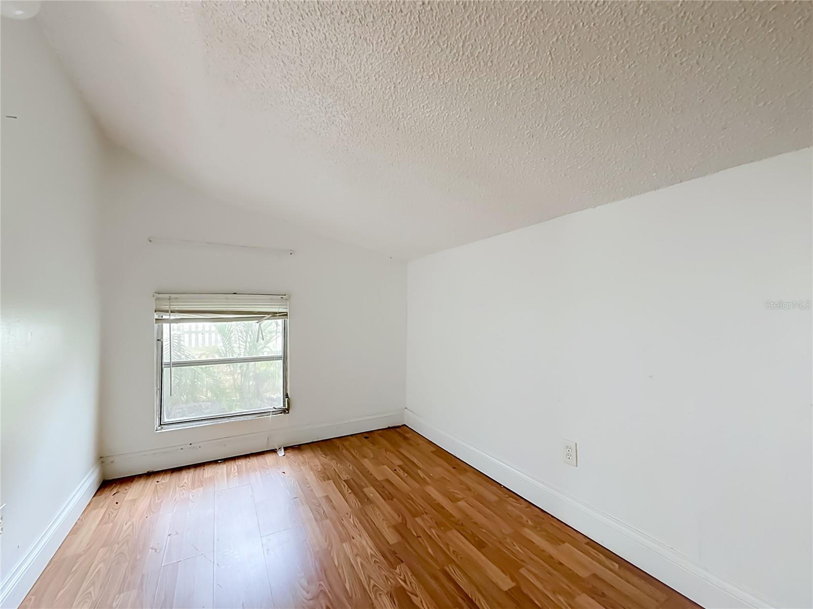 4519 Haines Rd N Property Photo 16