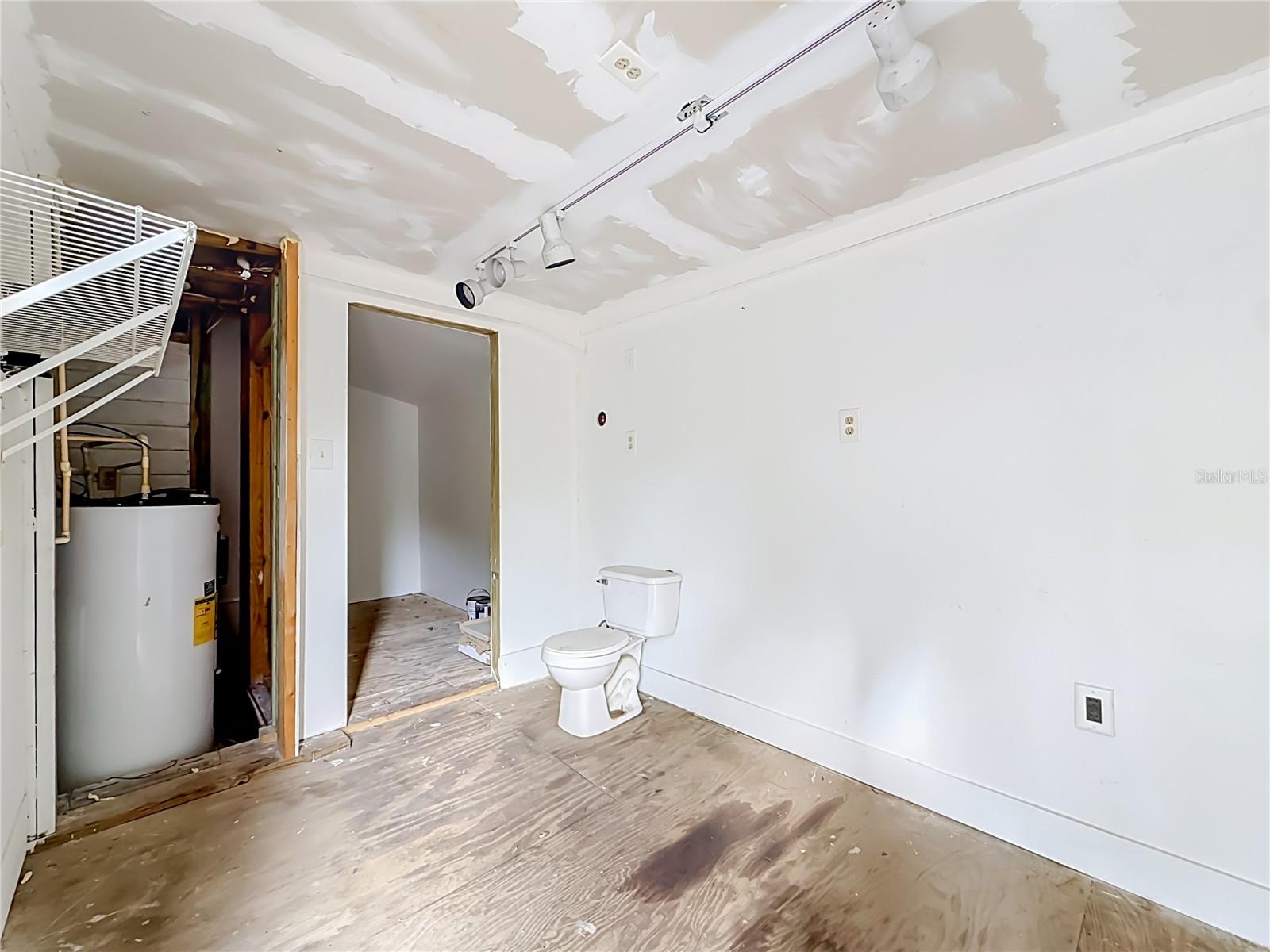 4519 Haines Rd N Property Photo 21