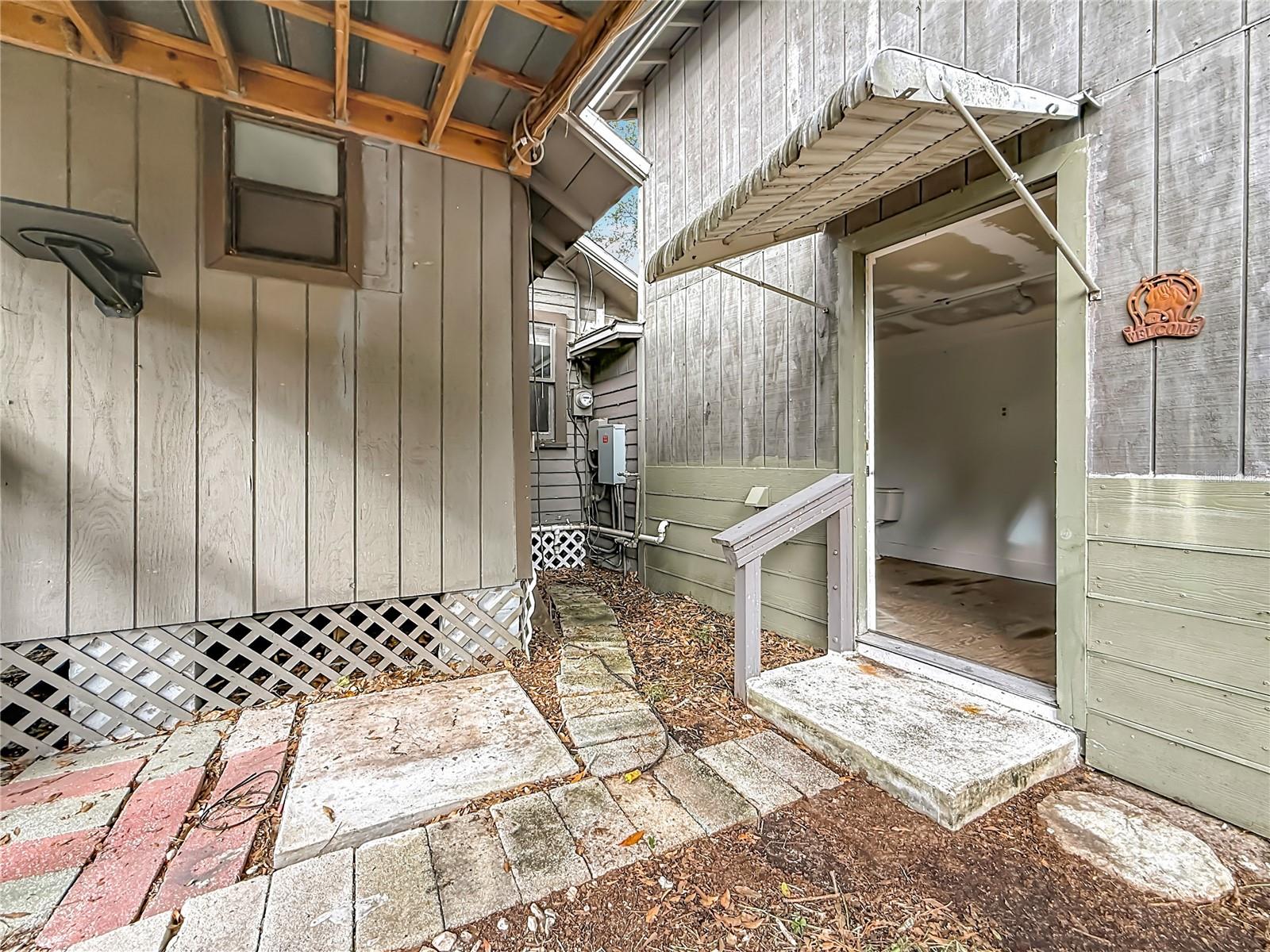 4519 Haines Rd N Property Photo 25