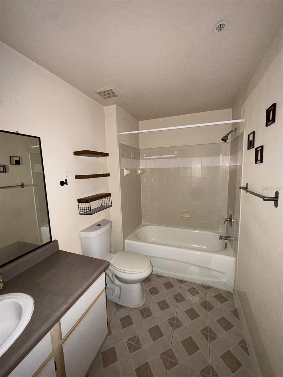 5961 Westgate Dr #2013 Property Photo 29