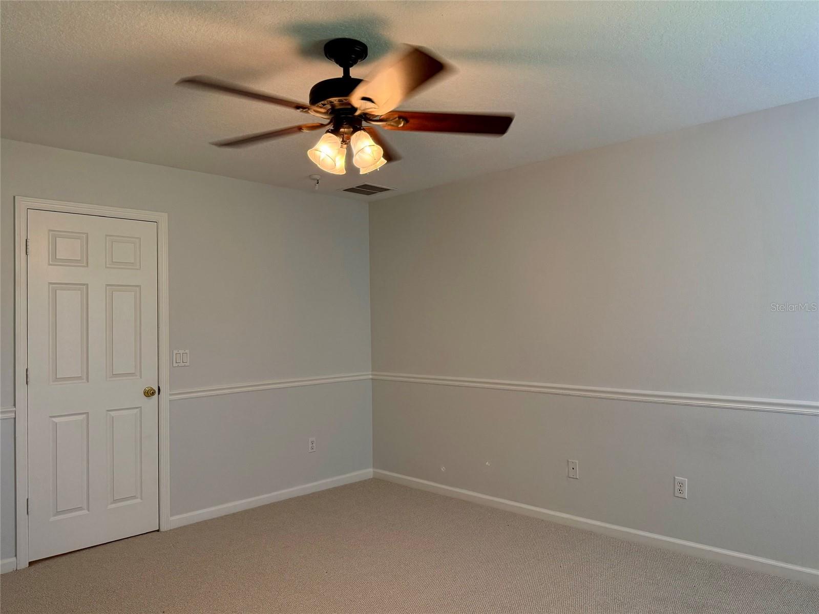 823 Pine Pointe Ln Property Photo 13
