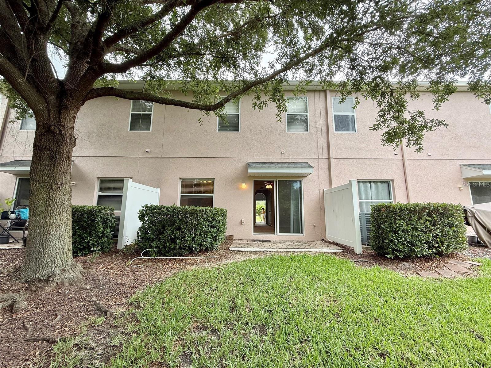 823 Pine Pointe Ln Property Photo 15