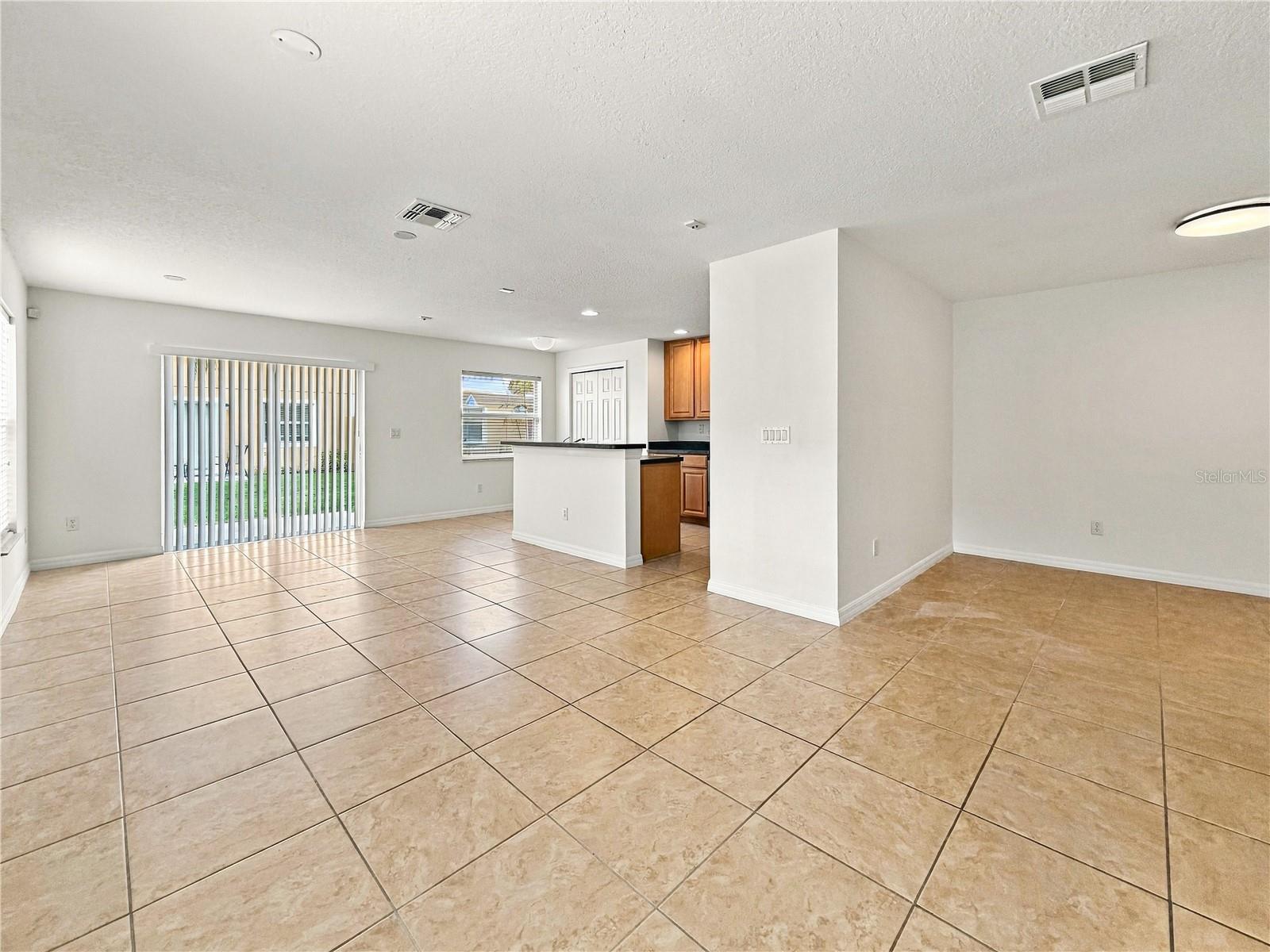 4020 Pitch Pine Cir Property Photo 7
