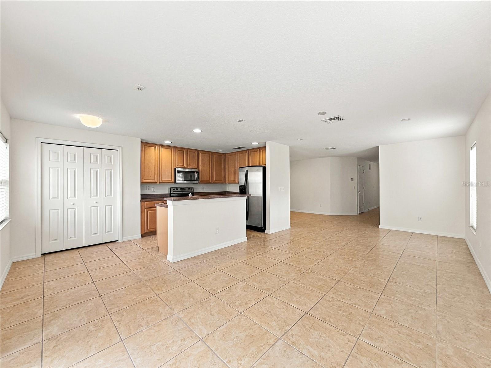 4020 Pitch Pine Cir Property Photo 8