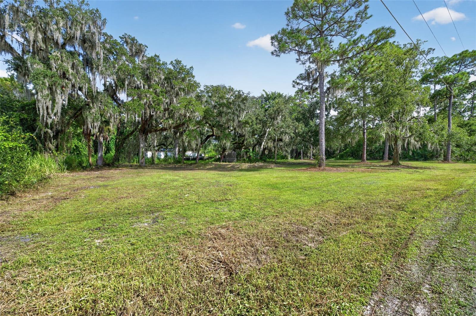 SWAMP LN Property Photo 1