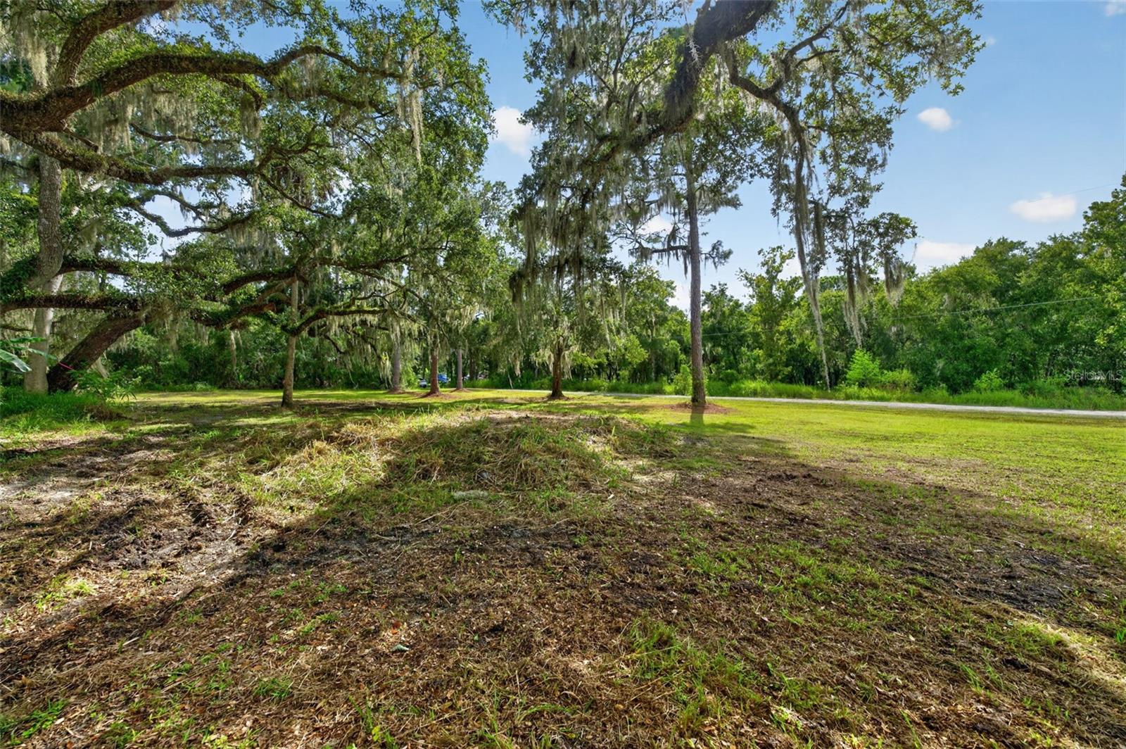 Swamp Ln Property Photo 4