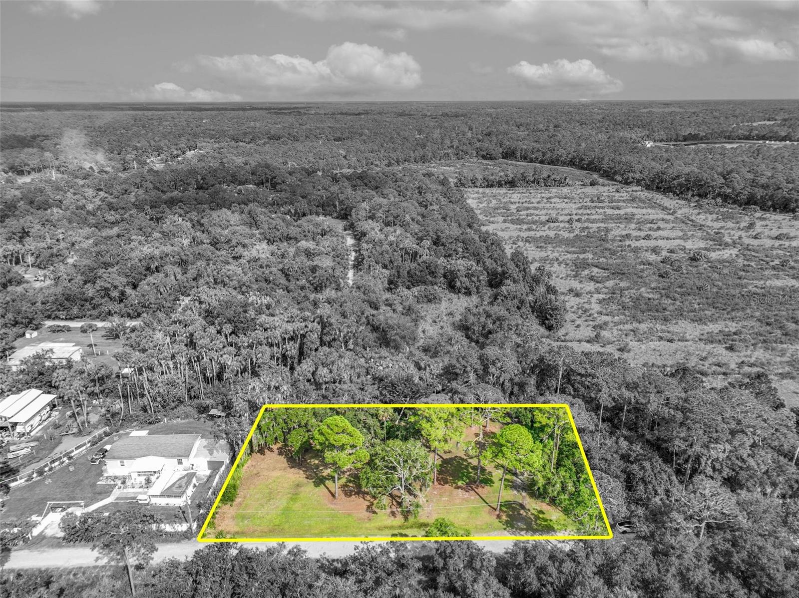 Swamp Ln Property Photo 6