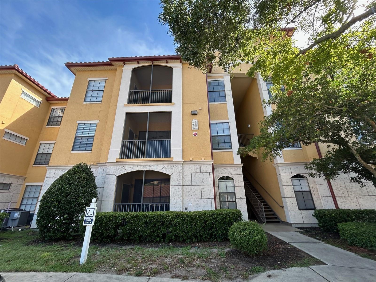 6159 METROWEST BLVD #106 Property Photo 1