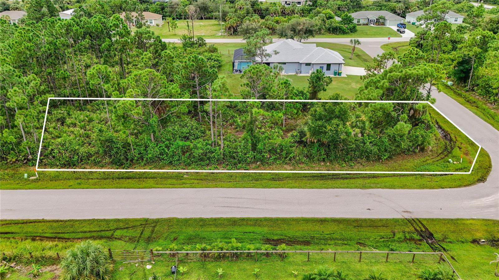 12039 Du Barry Ave Property Photo 14