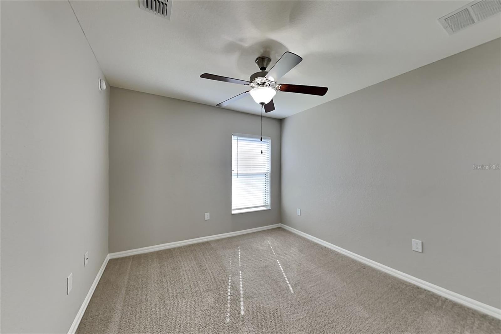 O6444429 Property Photo 10
