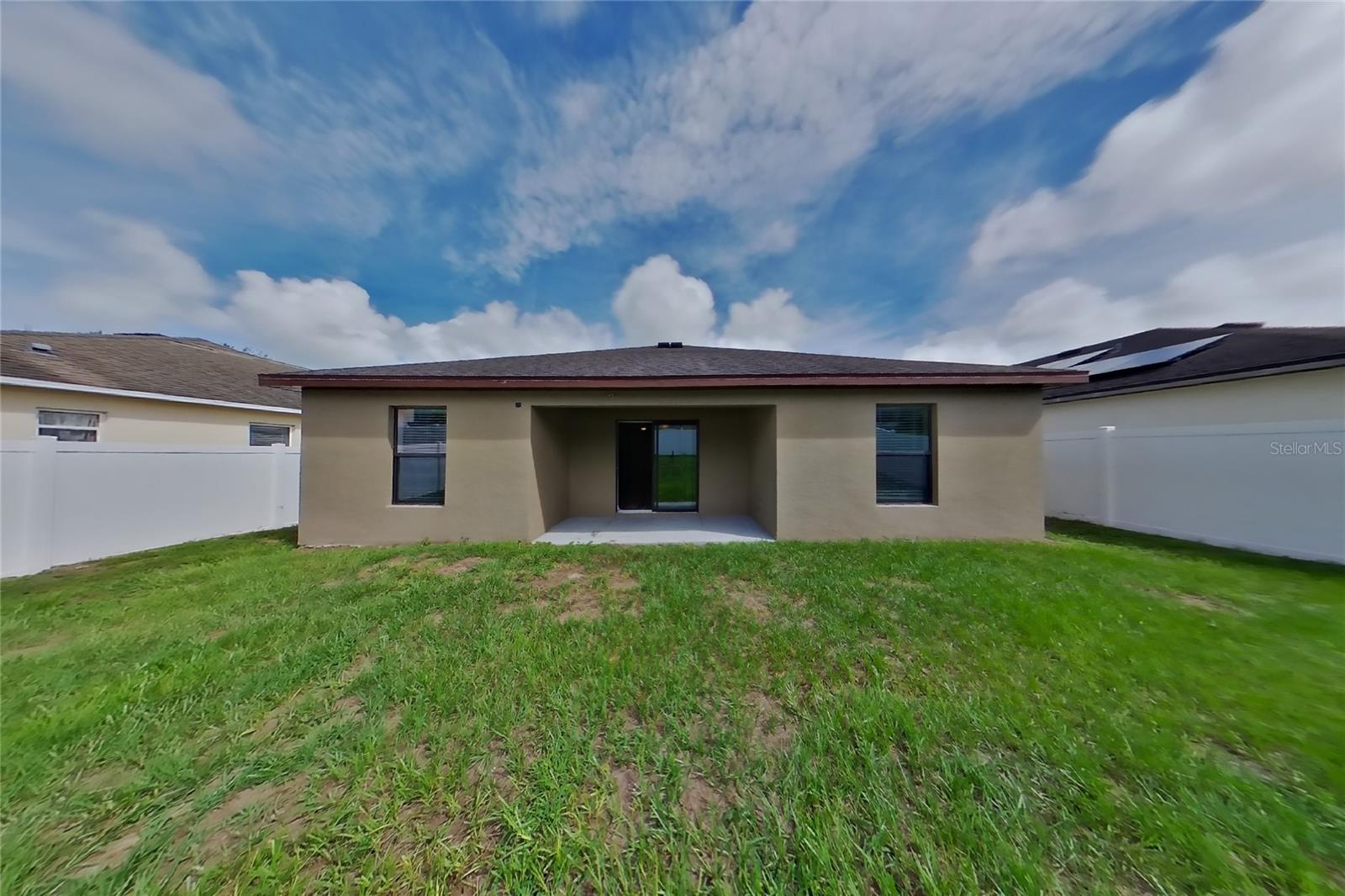O6444431 Property Photo 16