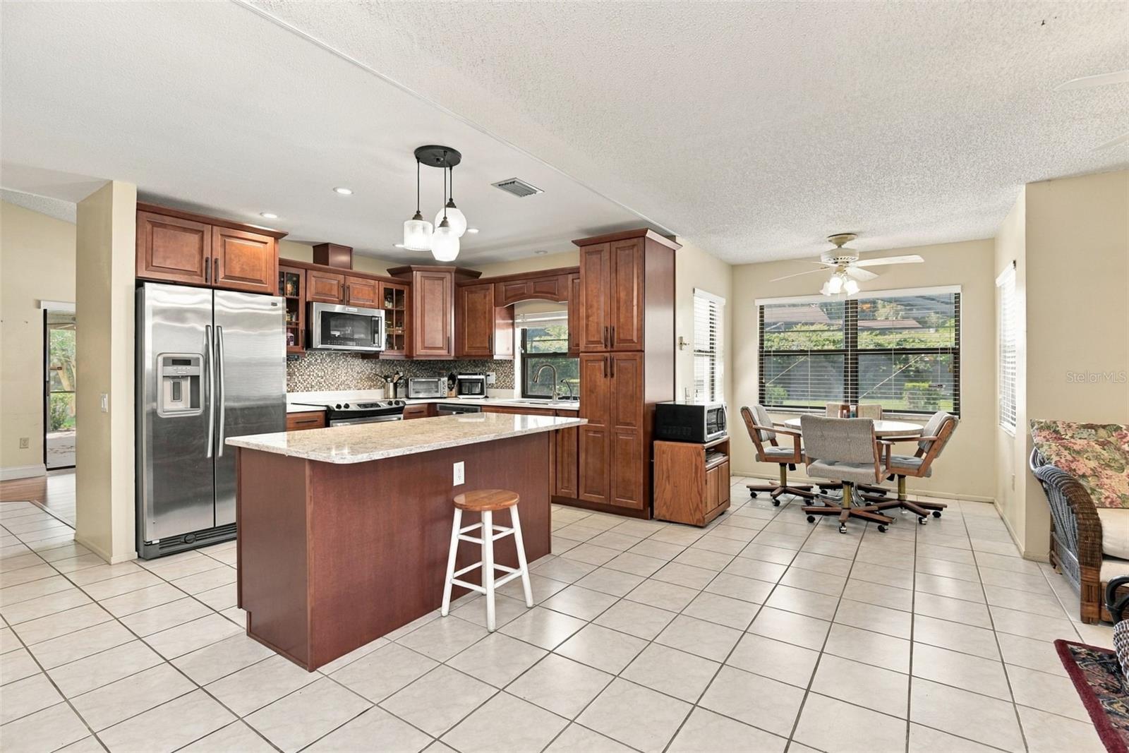 7201 Moss Leaf Ln Property Photo 17