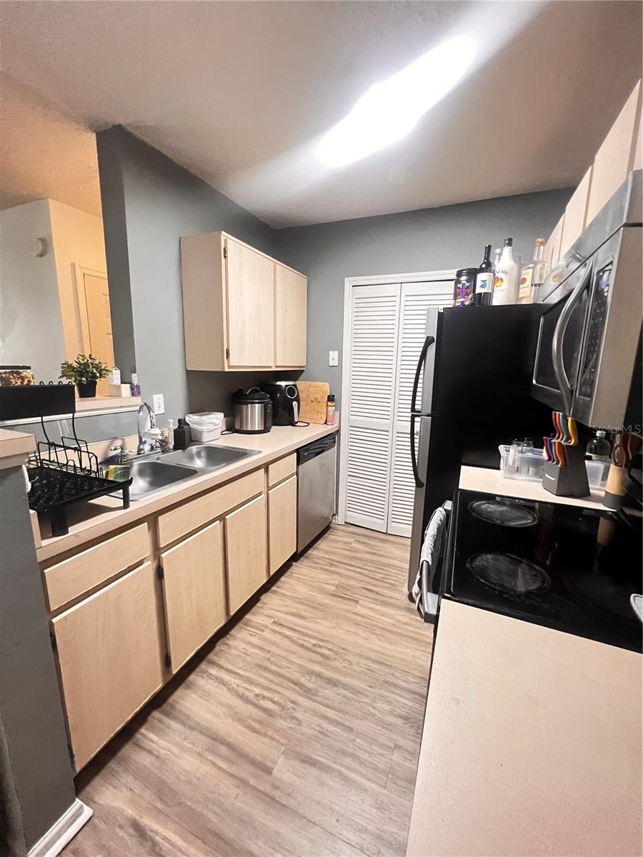 4348 S Kirkman Rd #813 Property Photo 6