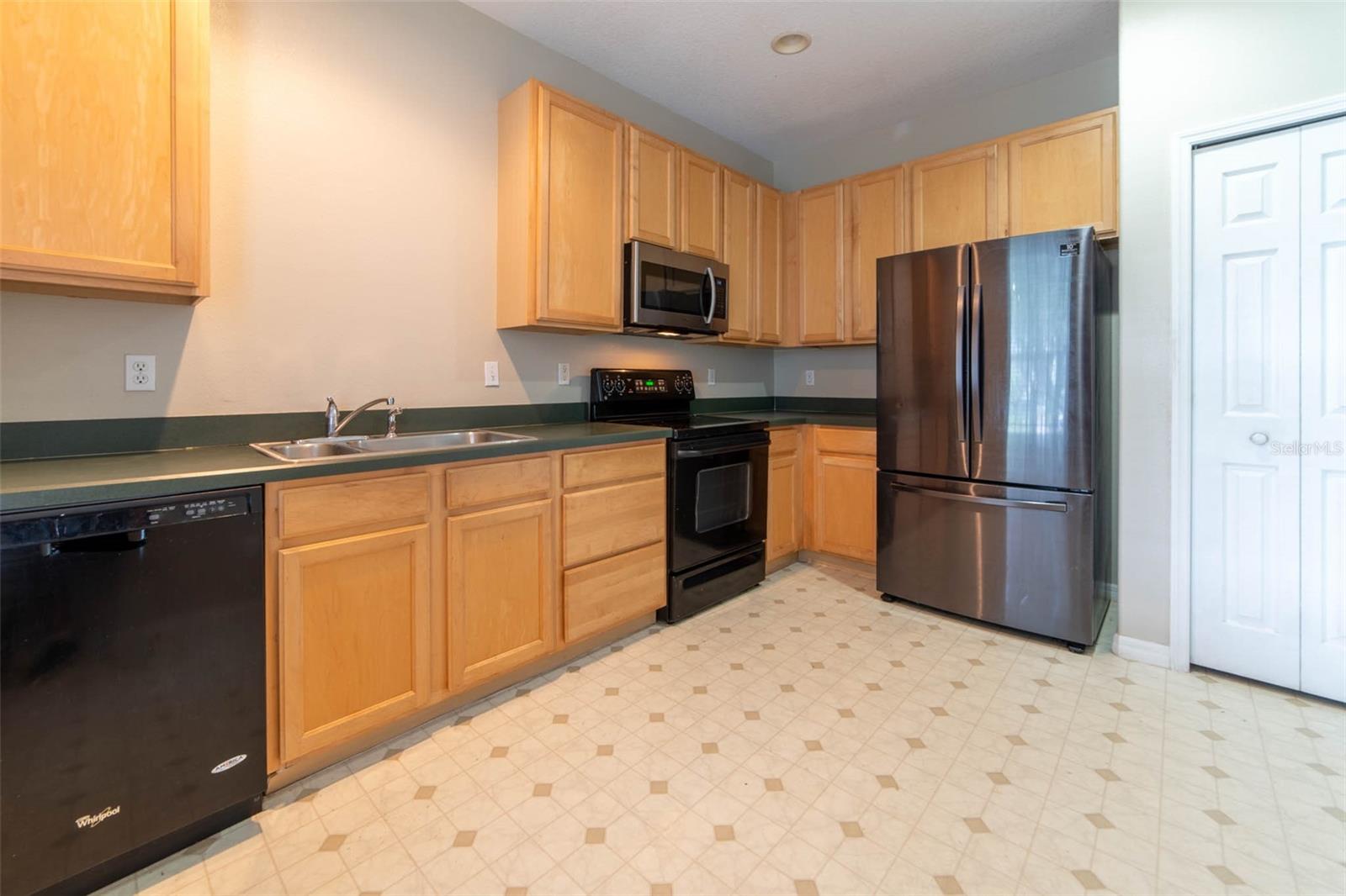 3940 Cleary Way Property Photo 6