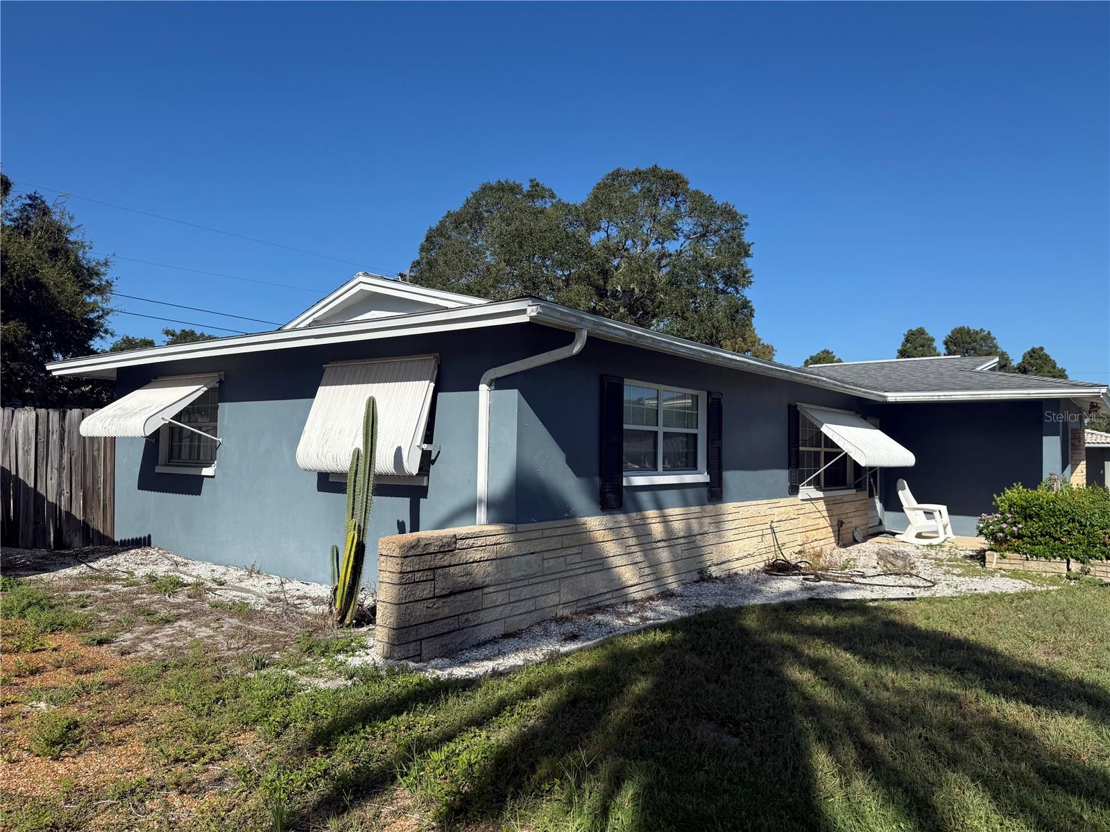 568 Hillcrest Dr Property Photo 4