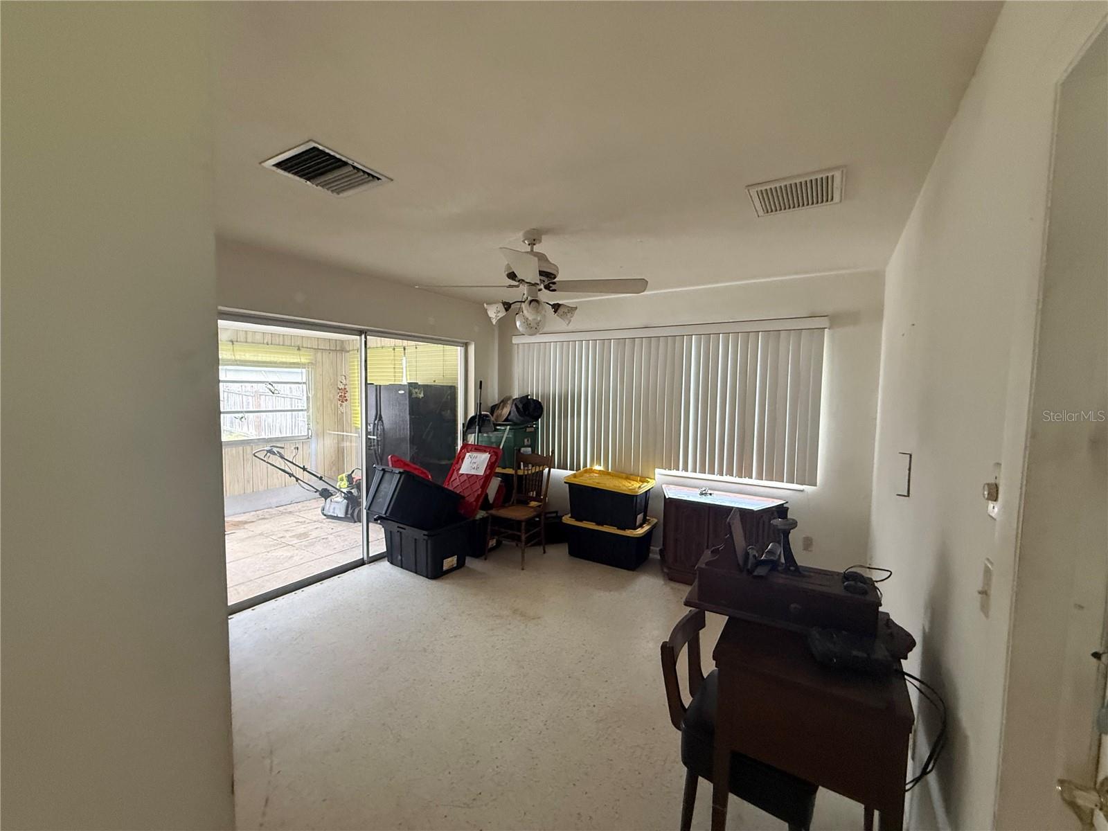 568 Hillcrest Dr Property Photo 13