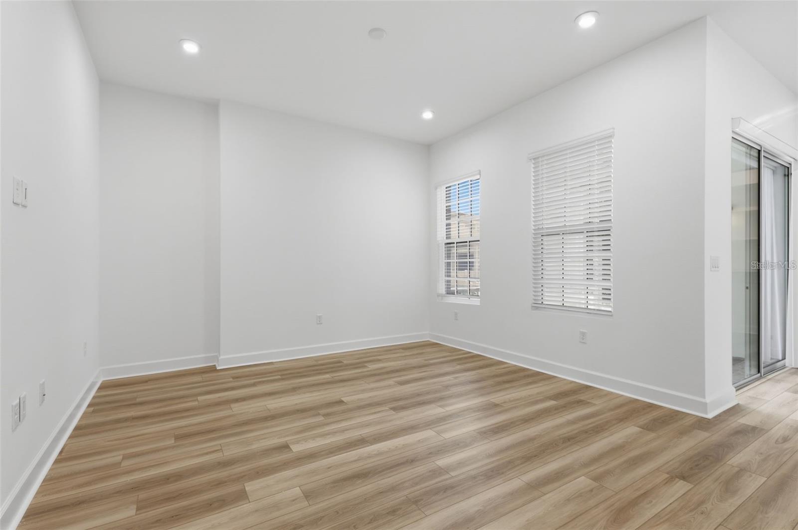 7410 Barrier Cove Way Property Photo 10
