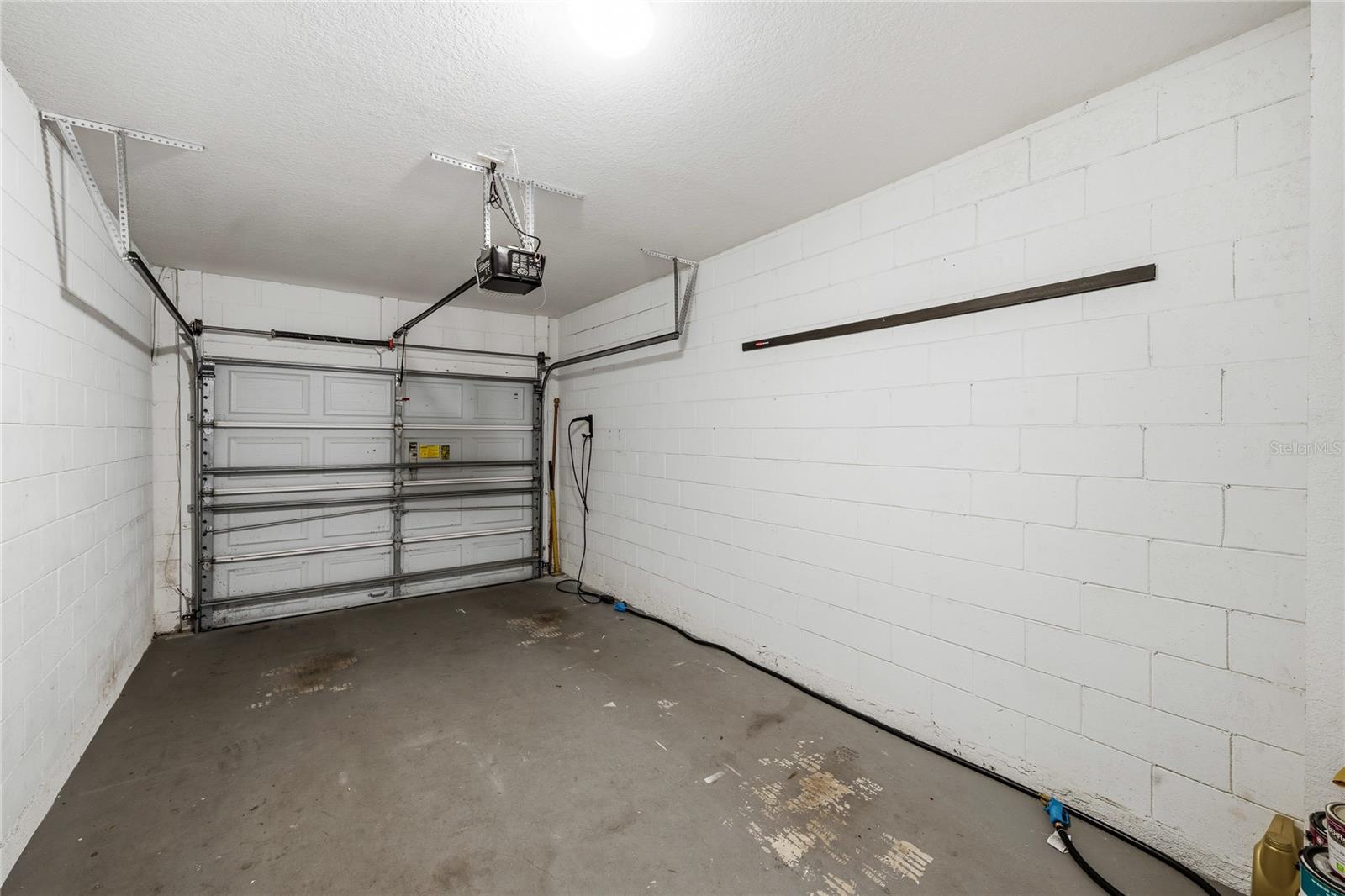 417 Hilgard Cv #. Property Photo 28