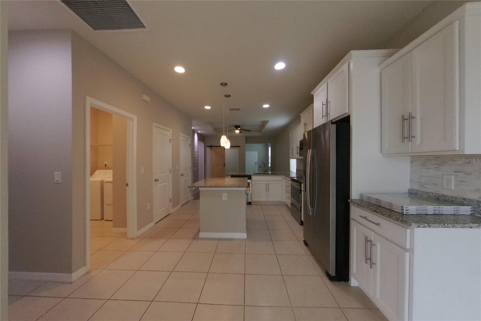 O6444489 Property Photo 5