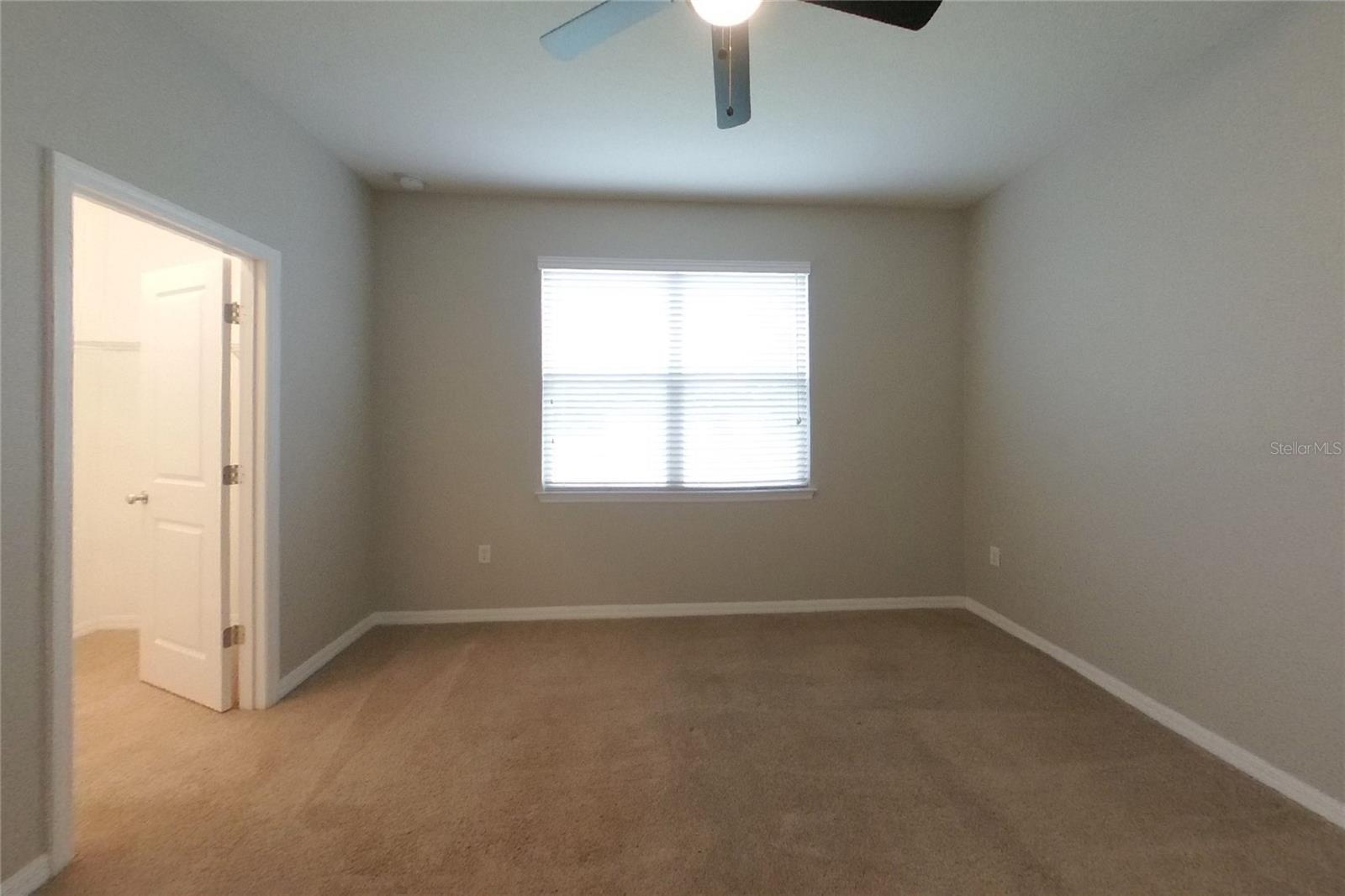 O6444489 Property Photo 7
