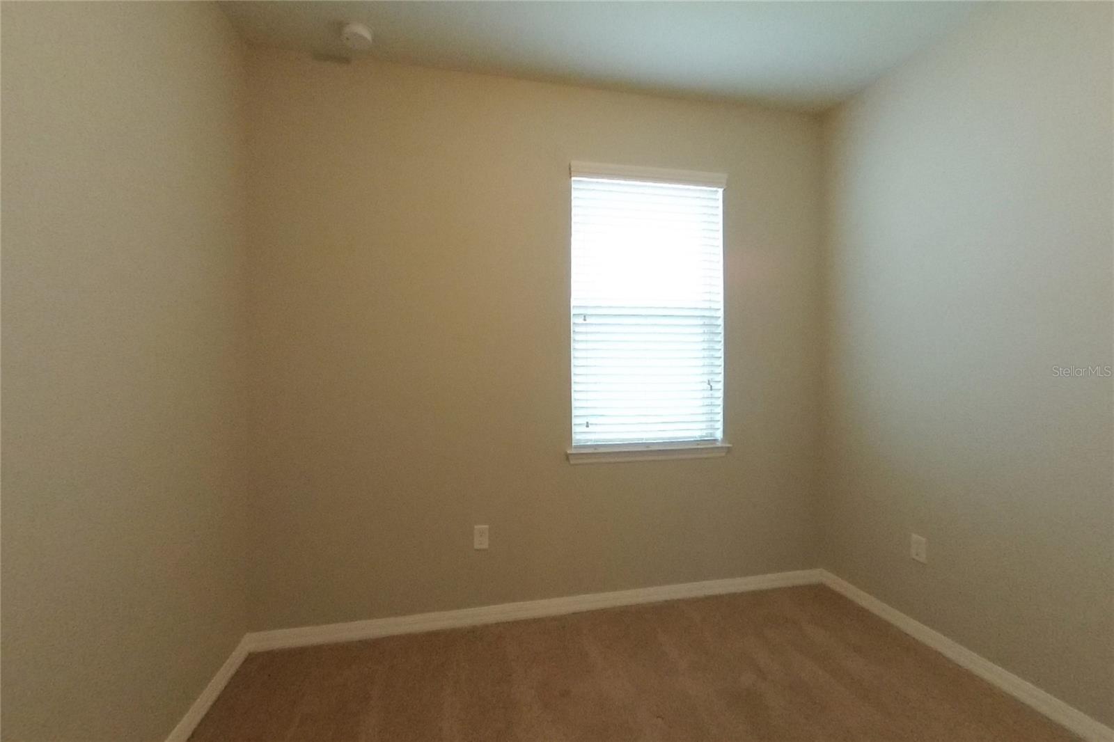 O6444489 Property Photo 10