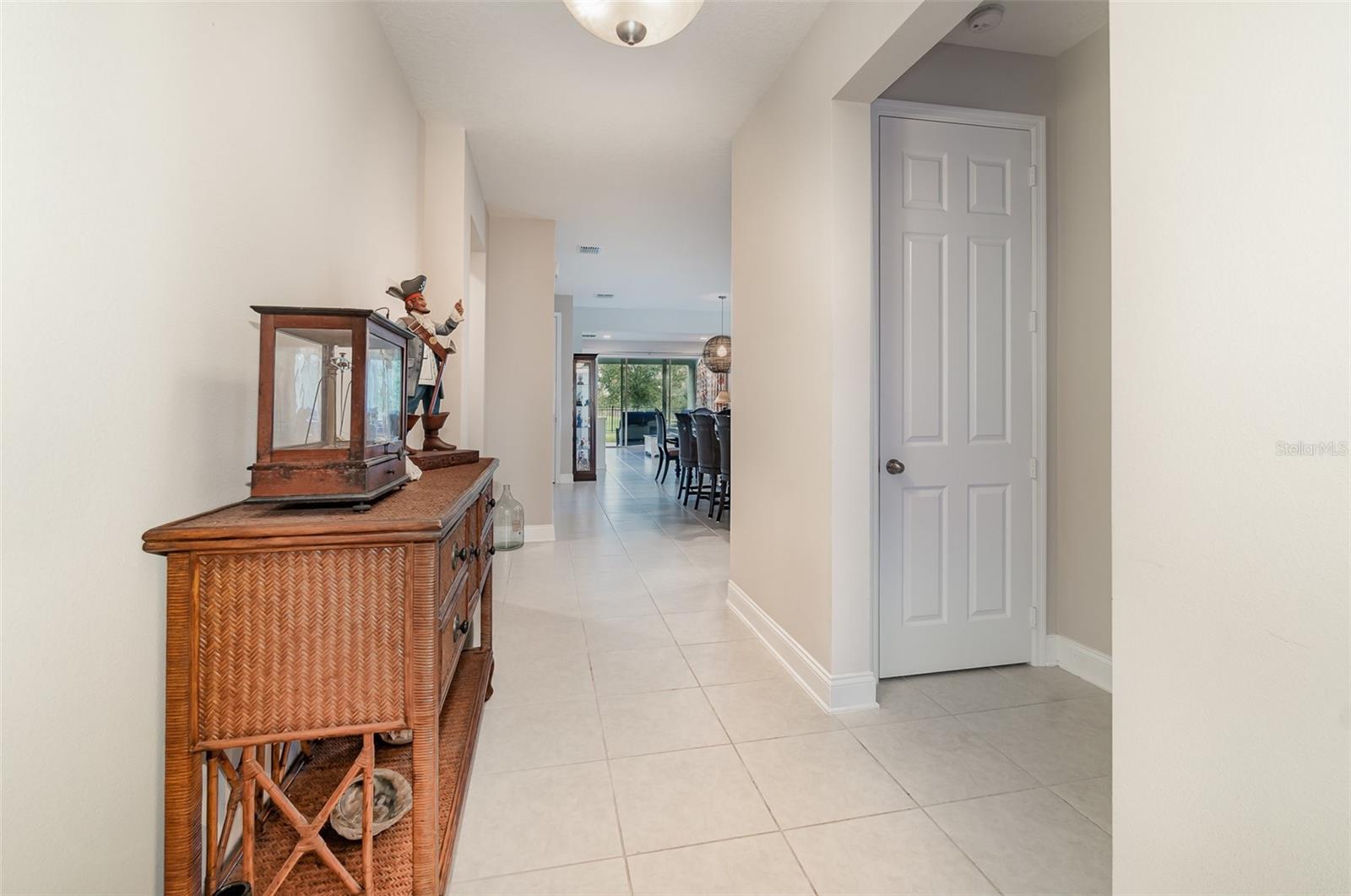 13557 Parkfield Way Property Photo 3