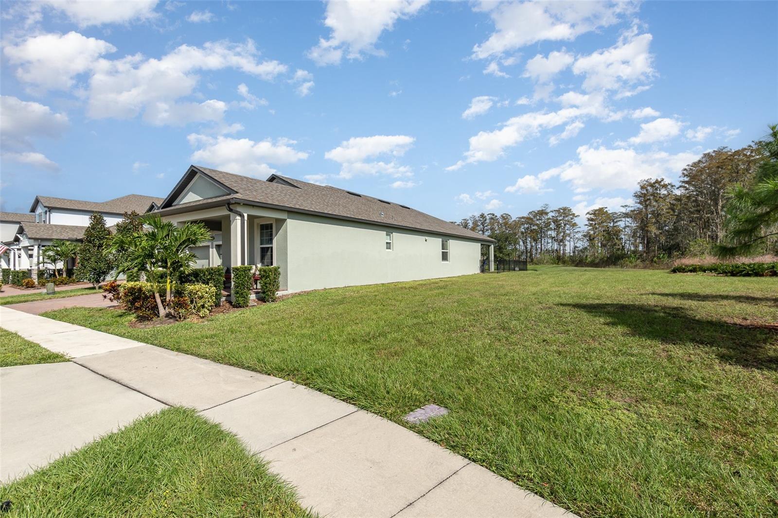 13557 Parkfield Way Property Photo 35