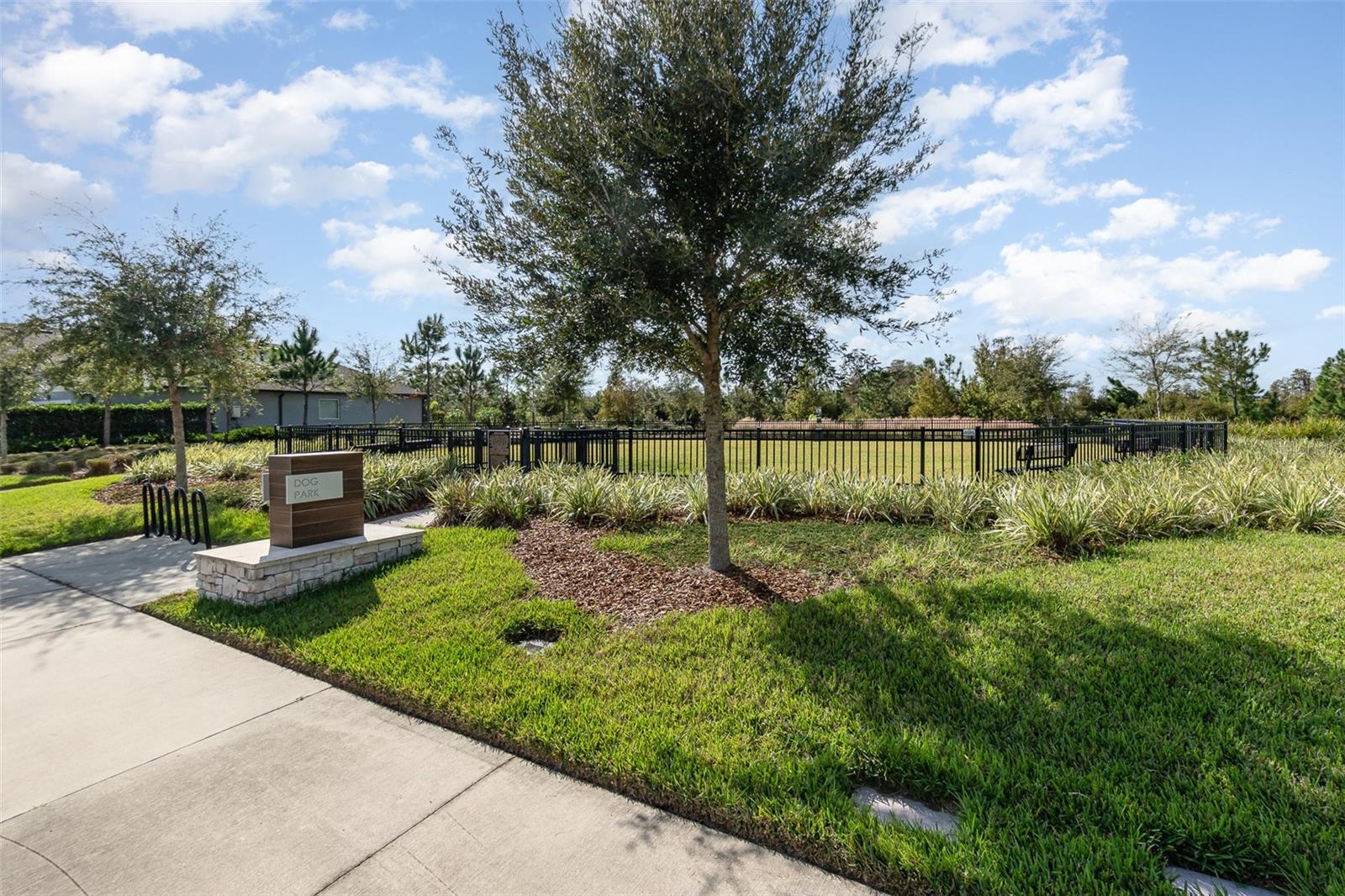 13557 Parkfield Way Property Photo 37