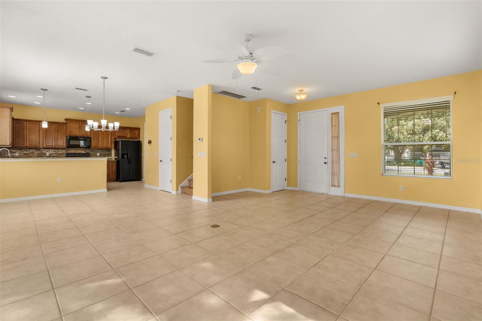 413 Split Oak Ct Property Photo 4