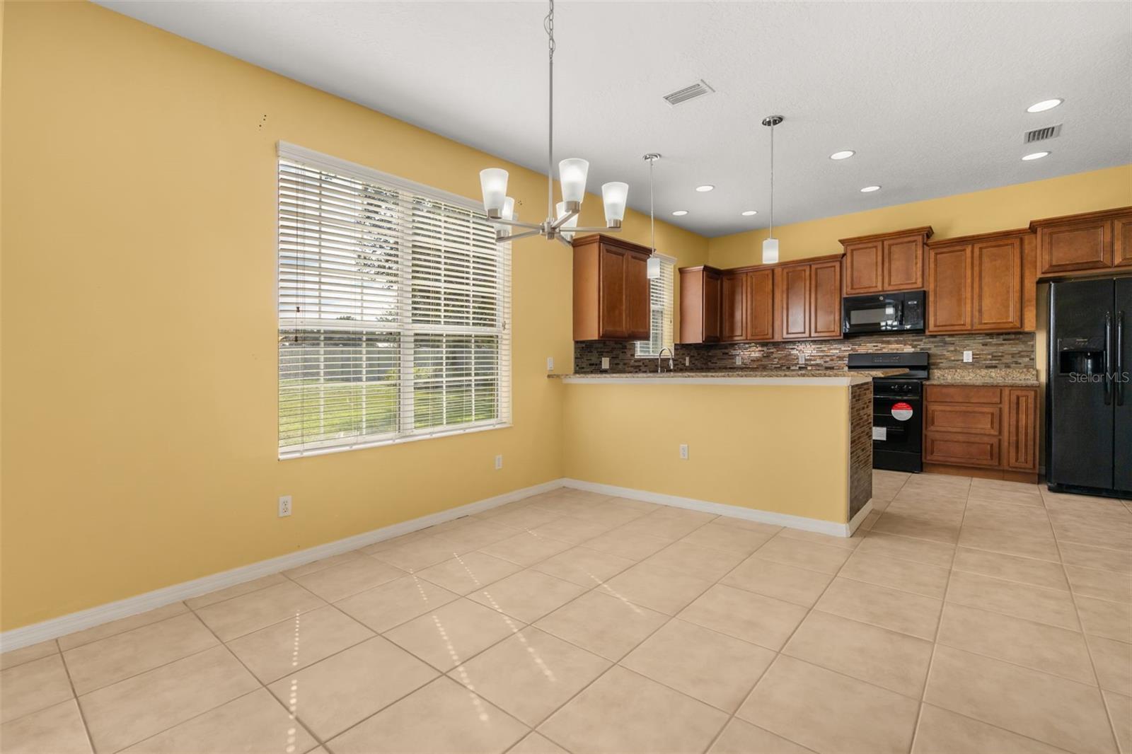 413 Split Oak Ct Property Photo 6