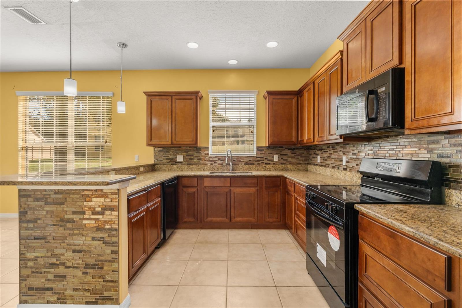 413 Split Oak Ct Property Photo 11