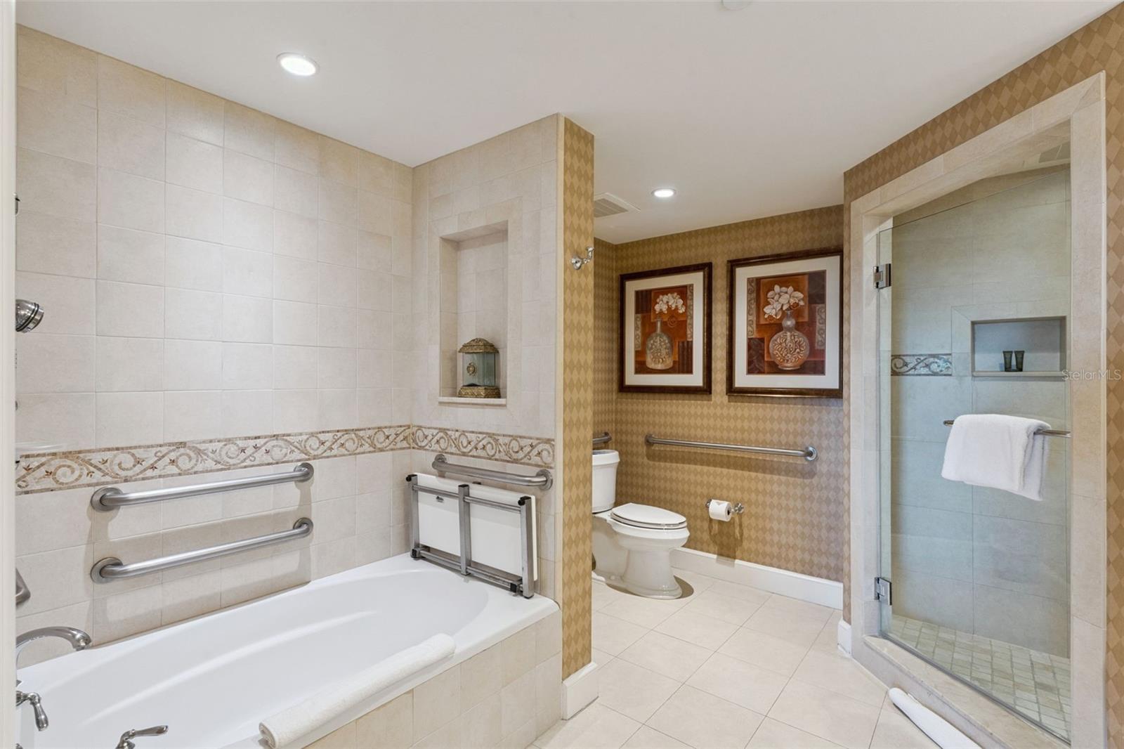 7593 Gathering Dr #311 Property Photo 11