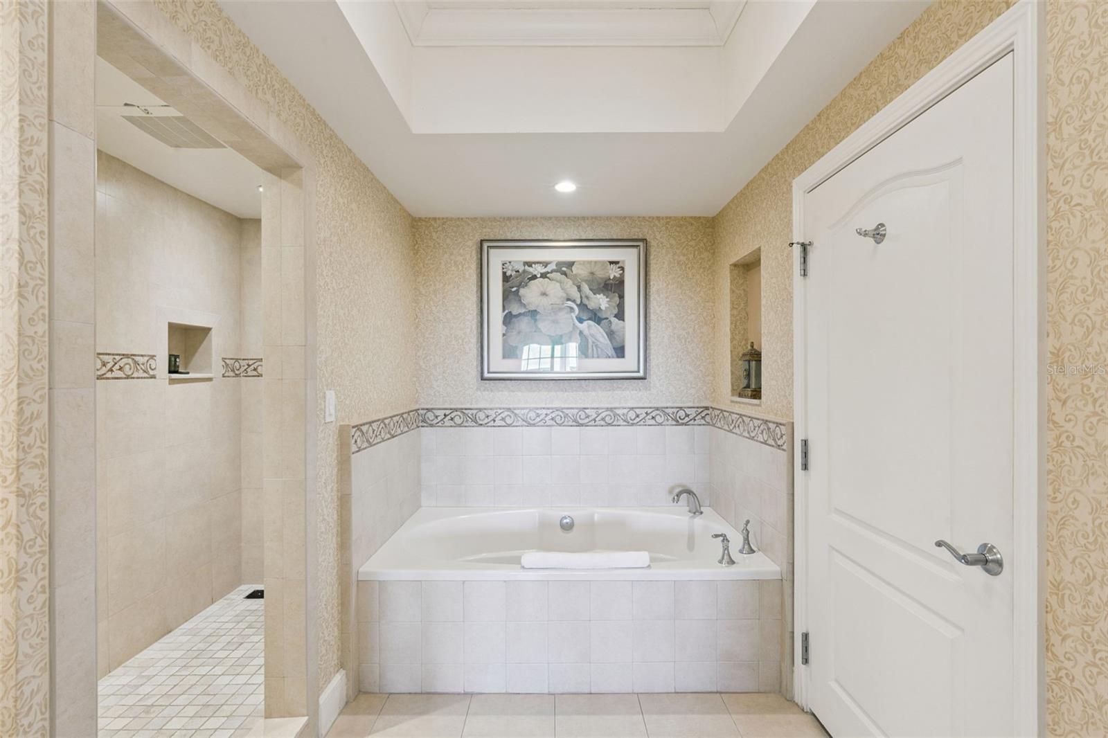 7593 Gathering Dr #311 Property Photo 12