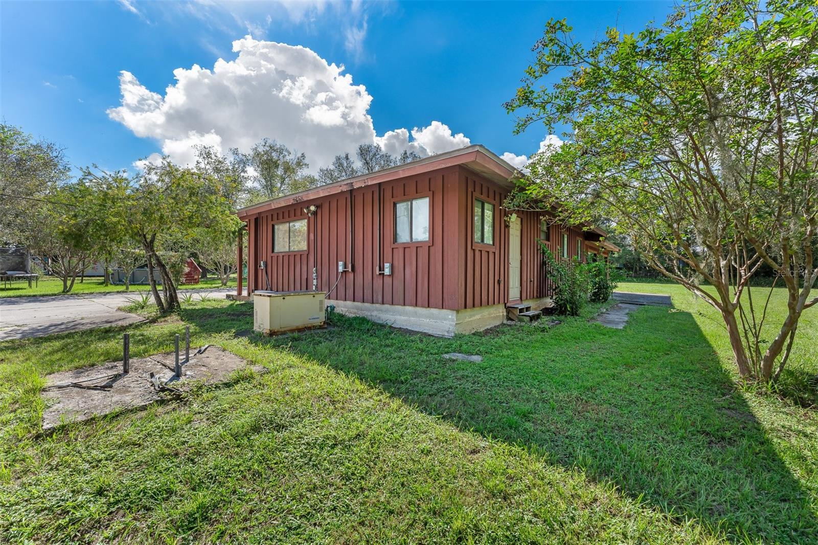 19711 State Road 44 Property Photo 6
