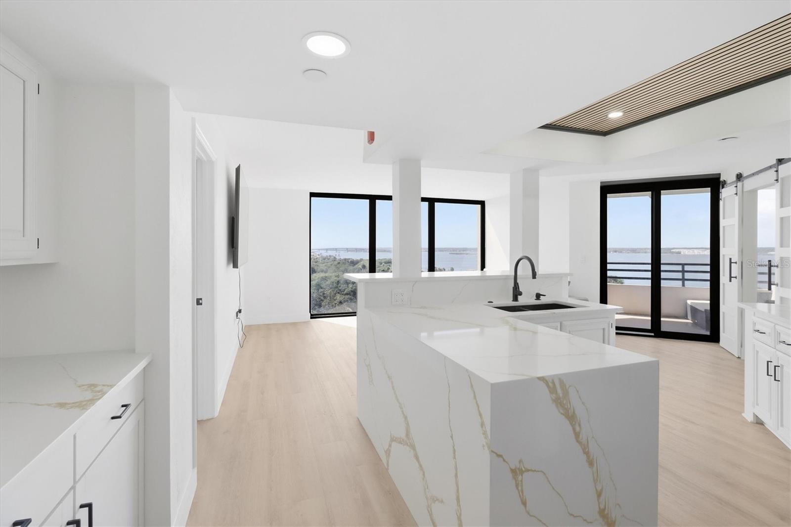 1 Oceans West Blvd #8b1 Property Photo 4