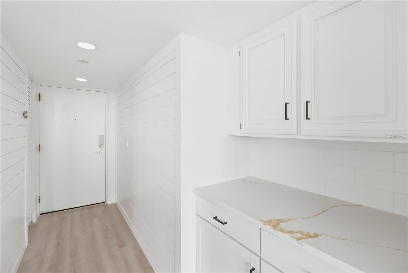 1 Oceans West Blvd #8b1 Property Photo 5