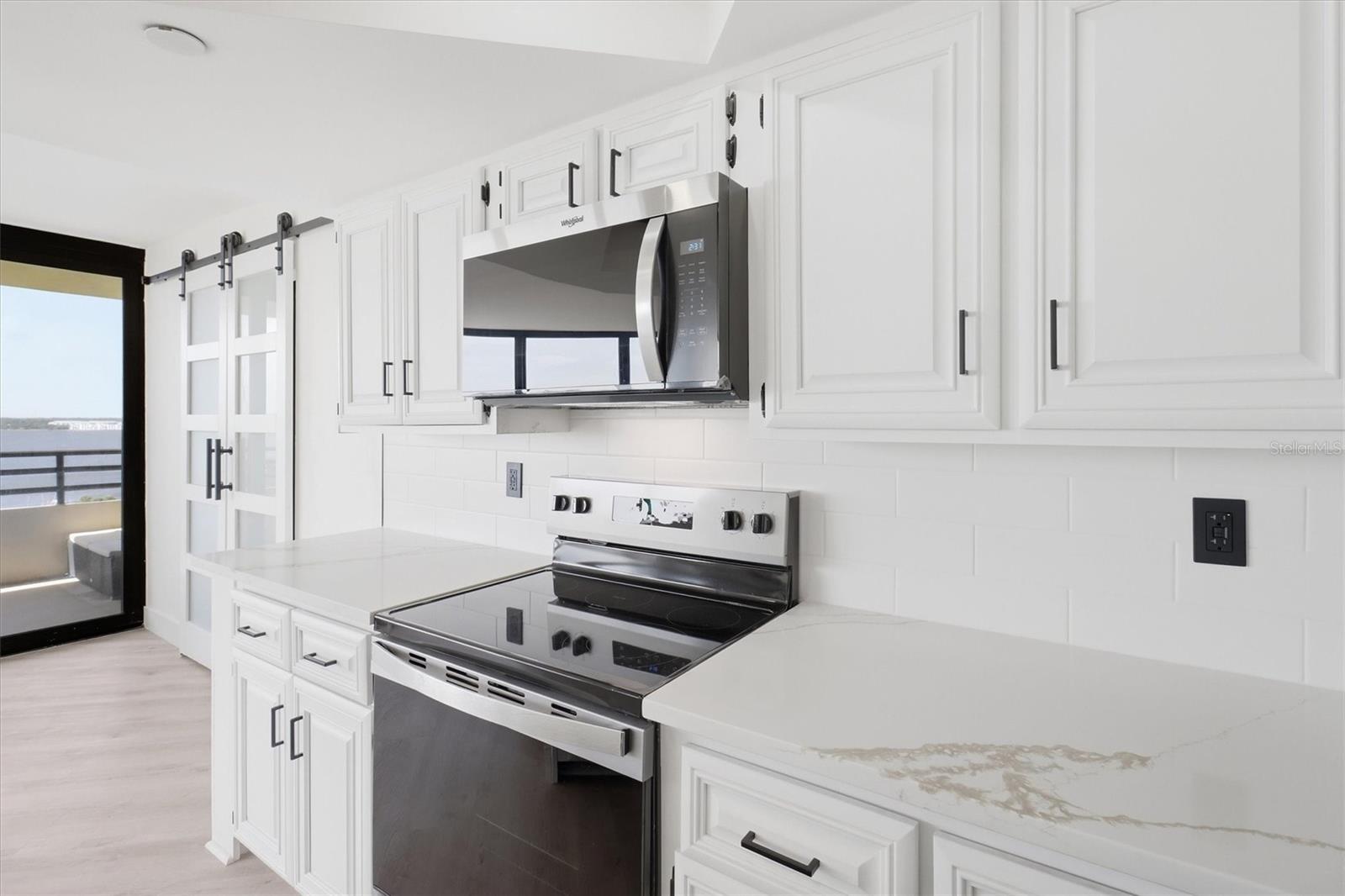 1 Oceans West Blvd #8b1 Property Photo 7