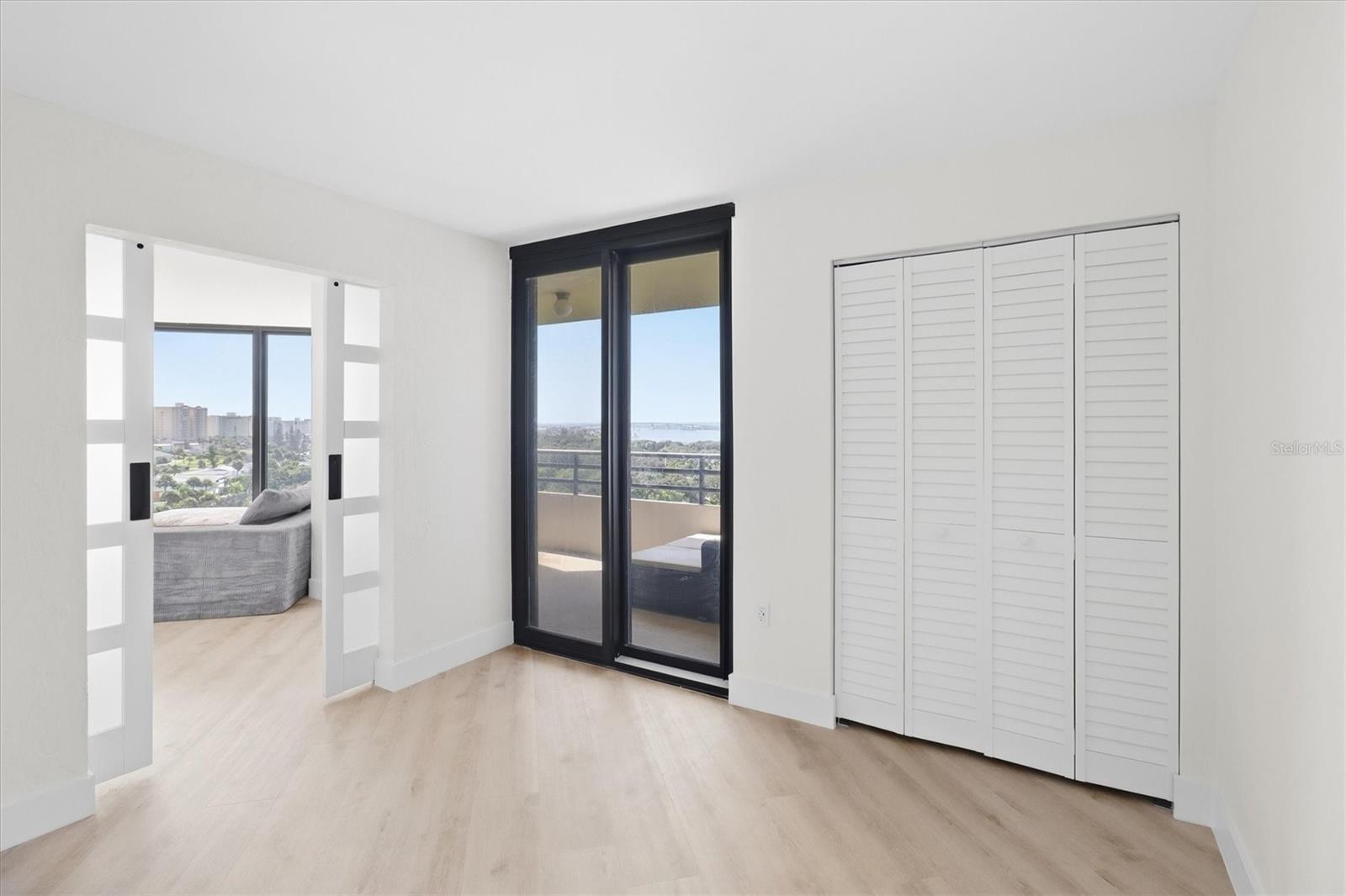 1 Oceans West Blvd #8b1 Property Photo 22