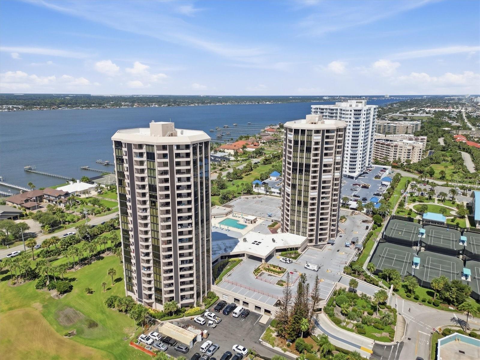 1 Oceans West Blvd #8b1 Property Photo 33