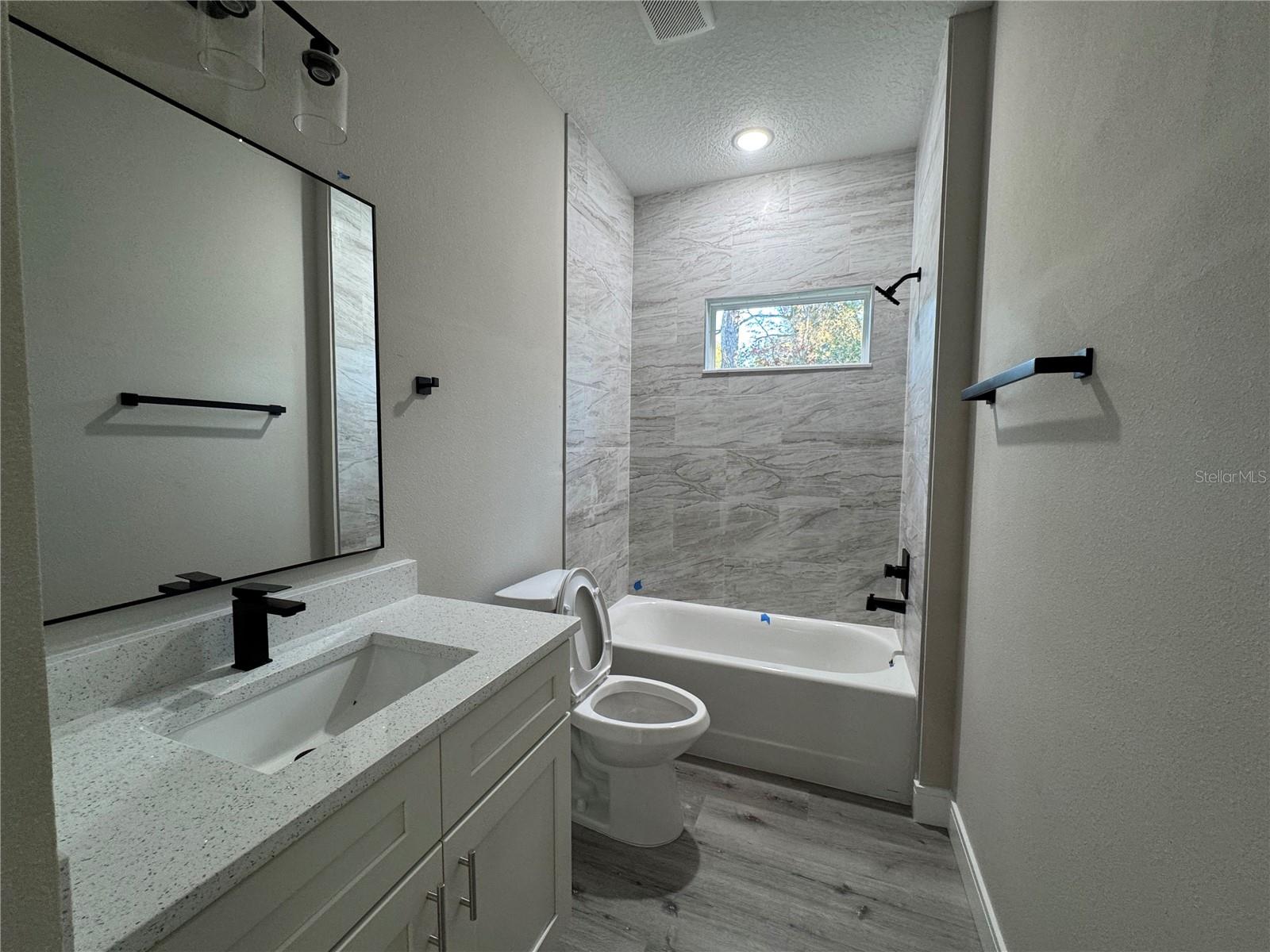 7065 N Lime Dr Property Photo 6